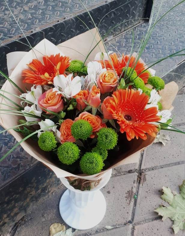 Букет цветов из: Герберы, Хризантемы, Альстромерии и Розы в Радченском