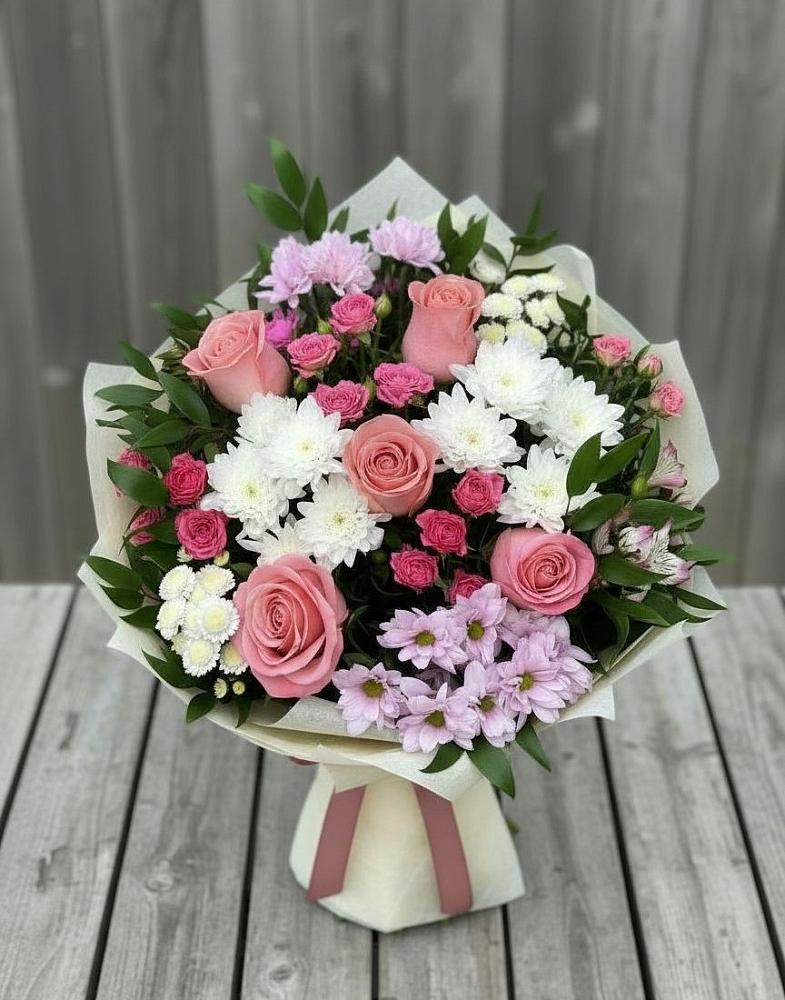 Букет цветов из: Альстромерии, Гвоздики, Розы и Хризантемы в Радченском