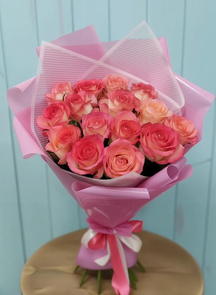 Букет 15 Розовых роз Равель в Радченском