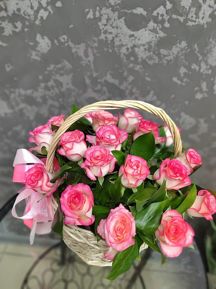 Цветочная композиция из Розы в корзине в Радченском