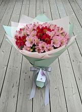 Букет цветов из:  Альстромерии #REPLACE_PRED# Радченском