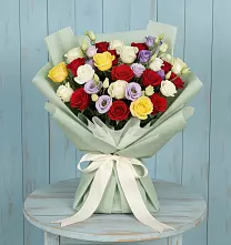 Букет цветов из:  Розы в Радченском
