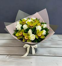 Букет цветов из:  Орхидеи и Розы в Радченском