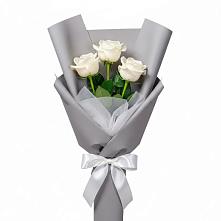 Букет 3 белые розы в Радченском