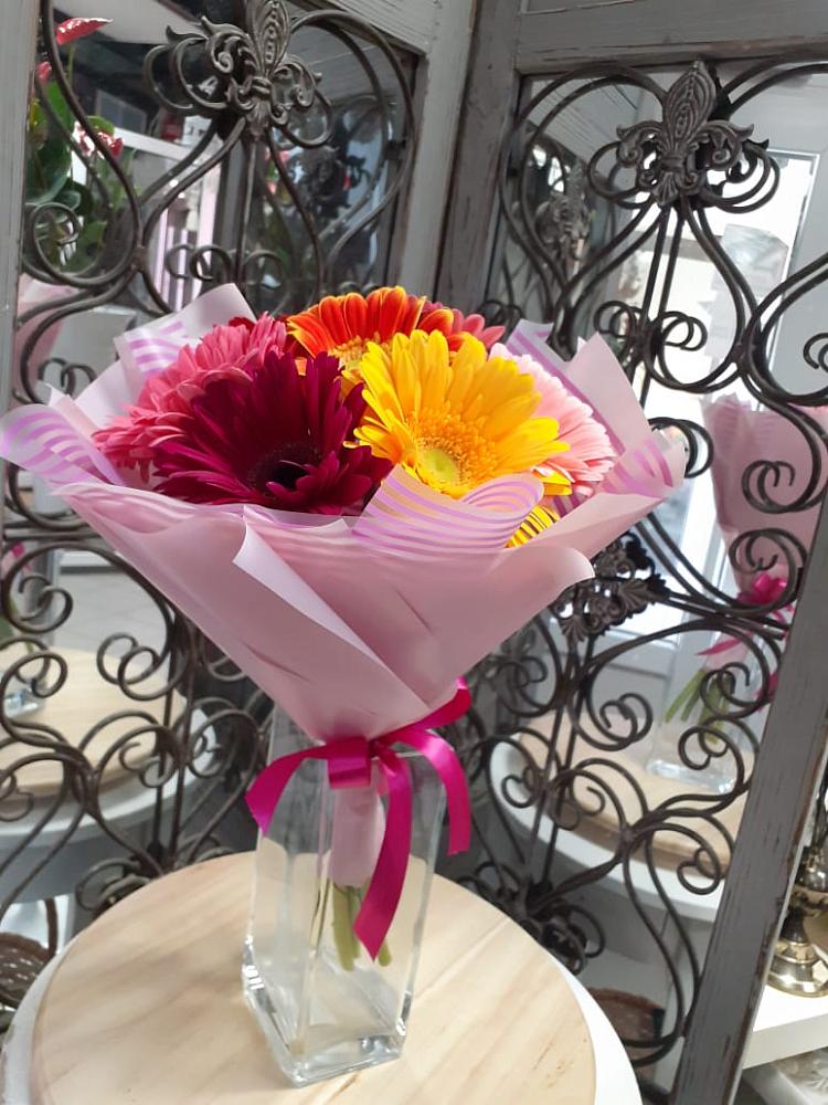 Букет цветов из: Герберы в Радченском