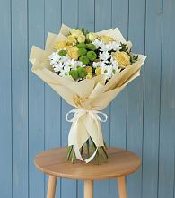 Букет цветов из:  Хризантемы и Розы в Радченском