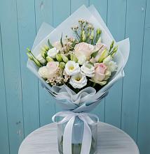Букет цветов из:  Розы и Лизиантусы в Радченском