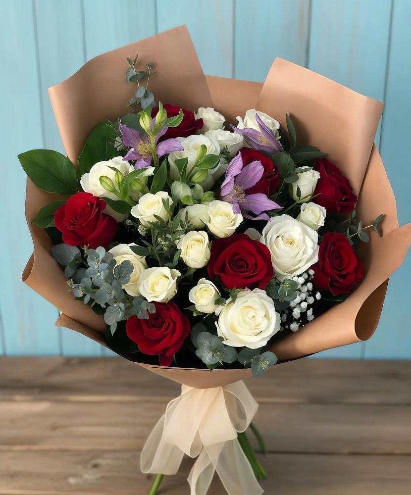Букет цветов из: Розы и Альстромерии в Радченском