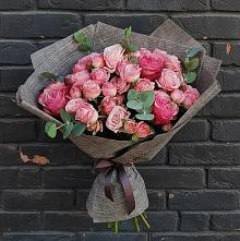 Букет цветов из:  Розы в Радченском