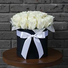 Цветочная композиция из Розы в шляпной коробке в Радченском